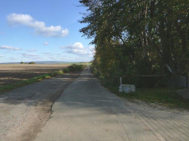 Klein Vahlberg: Handlungsbedarf am Wirtschaftsweg nördl. der Ortslage Klein Vahlberg mit Gewässeraufweitung als Hochwasserschutz an südl. Grenze