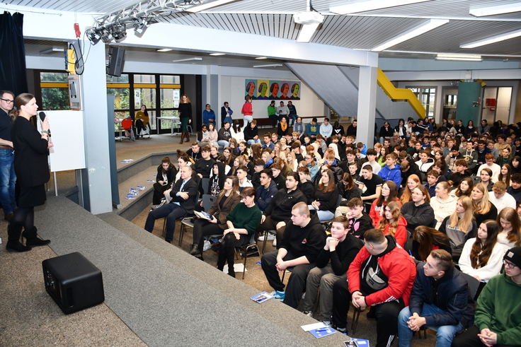 Das Foyer der Henriette-Breymann-Gesamtschule in Wolfenbüttel war voll besetzt.