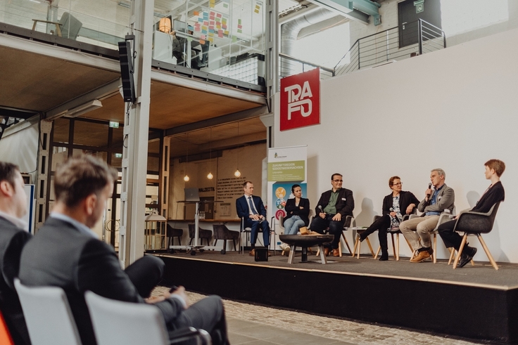 Podiumsdiskussion auf der Frühjahrskonferenz