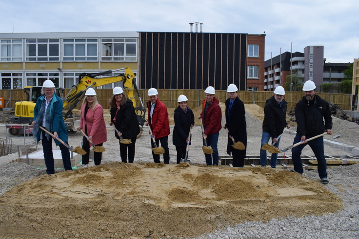 Feierlicher erster Spatenstich für die Kita und Grundschule Wiesenstraße in Salzgitter-Bad.