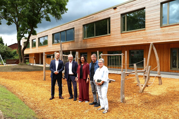 Das Außengelände der neuen Grundschule.